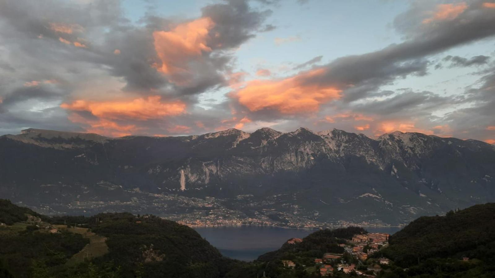 Ferienwohnung Casa Nel Borgo - Il Picchio Tremosine Zimmer foto